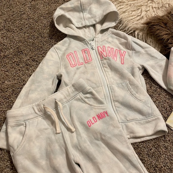 Old Navy bundle, matching sets 3T - Picture 4 of 5